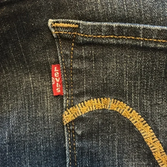 Levi’s SIZE 31”x 30”(12) Perfectly Slimming 512 Jeans - Straight Leg - Like New - Picture 4 of 14